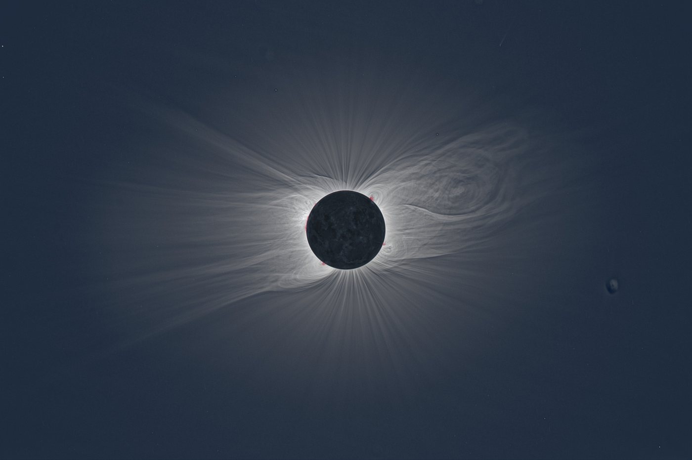 Total solar eclipse corona, 2020, with a bright western streamer.